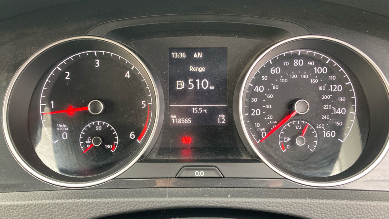 Volkswagen Golf 1.6 TDI SE 5dr [Nav] Diesel Estate